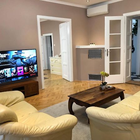 Margareta Apartman Печ Экстерьер фото